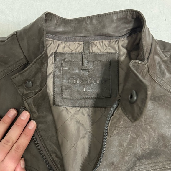 Leather jacket - Picture 3 of 3